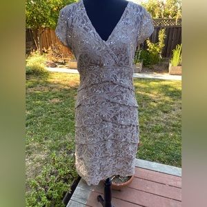 K Jordan size 6 Cocktail dress with sequins and hidden zipper on side